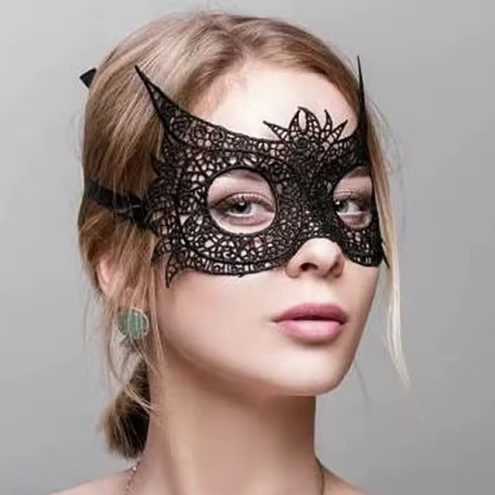 7/$25 Black lace Owl masquerade mask BNIP Halloween costume
